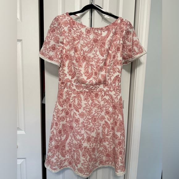 B Darlin Juniors Flutter Sleeve Floral Mini Summer Dress, Pink, Size 1/2 $69 NwT - Picture 4 of 16